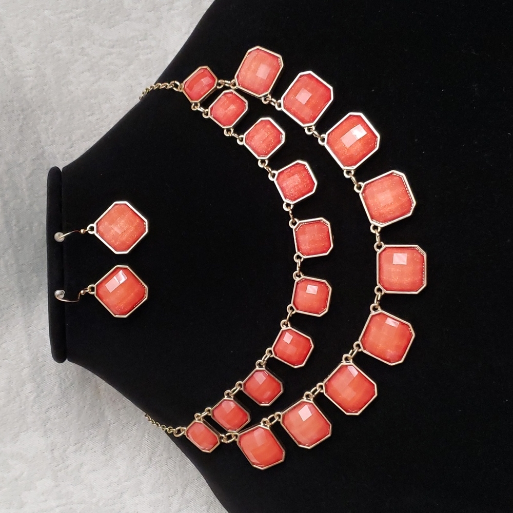 Square Stone Two Layer Gold and Coral Shimmer Necklace Set